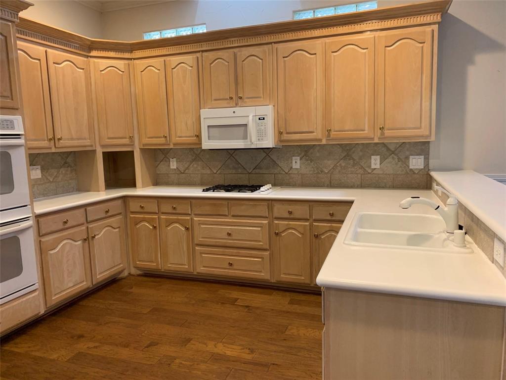 Old Preston Place 01 - Residential Lease