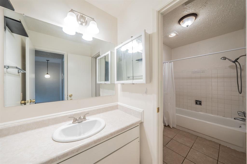 Mountain Creek Twnhs - Residential