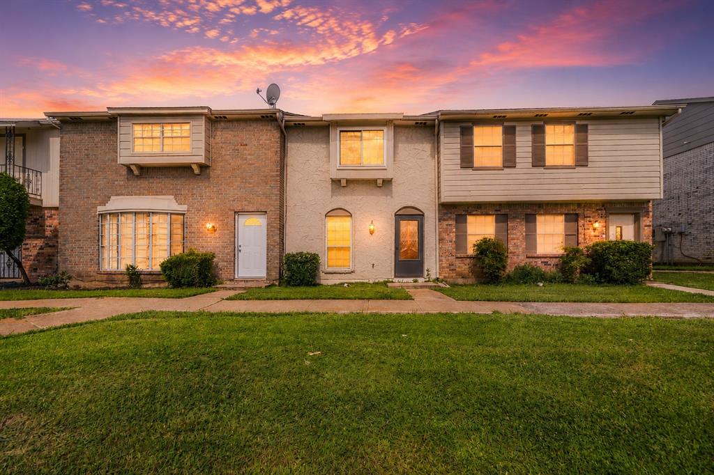 Mountain Creek Twnhs - Residential