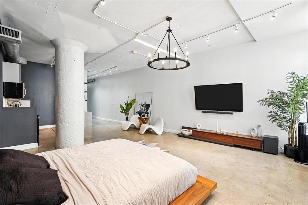 Soco Urban Loft Condo - Residential
