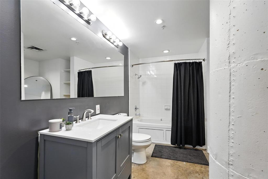 Soco Urban Loft Condo - Residential