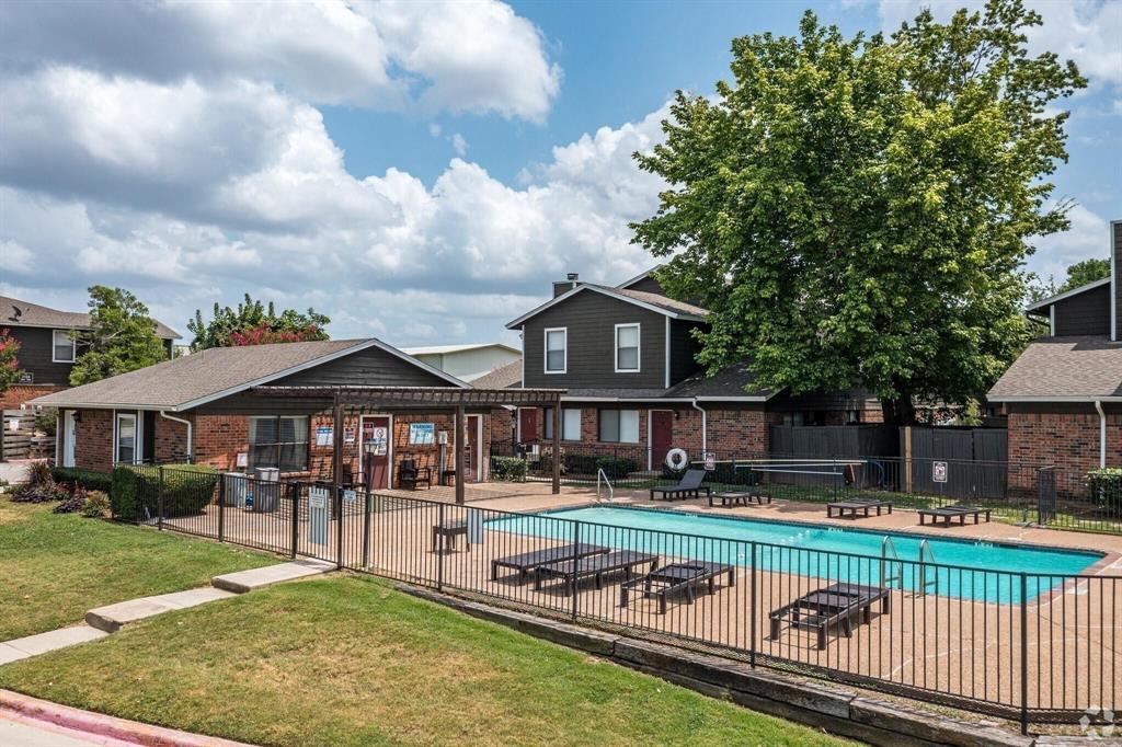 Parkside Condos - Residential