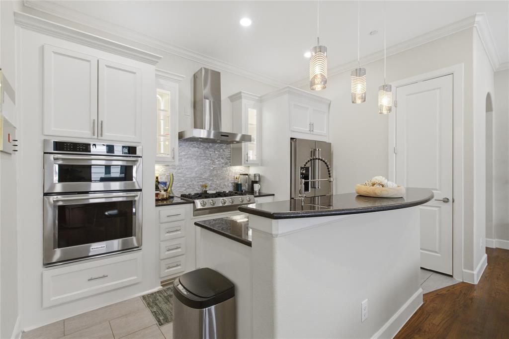 Lexington Place - Residential