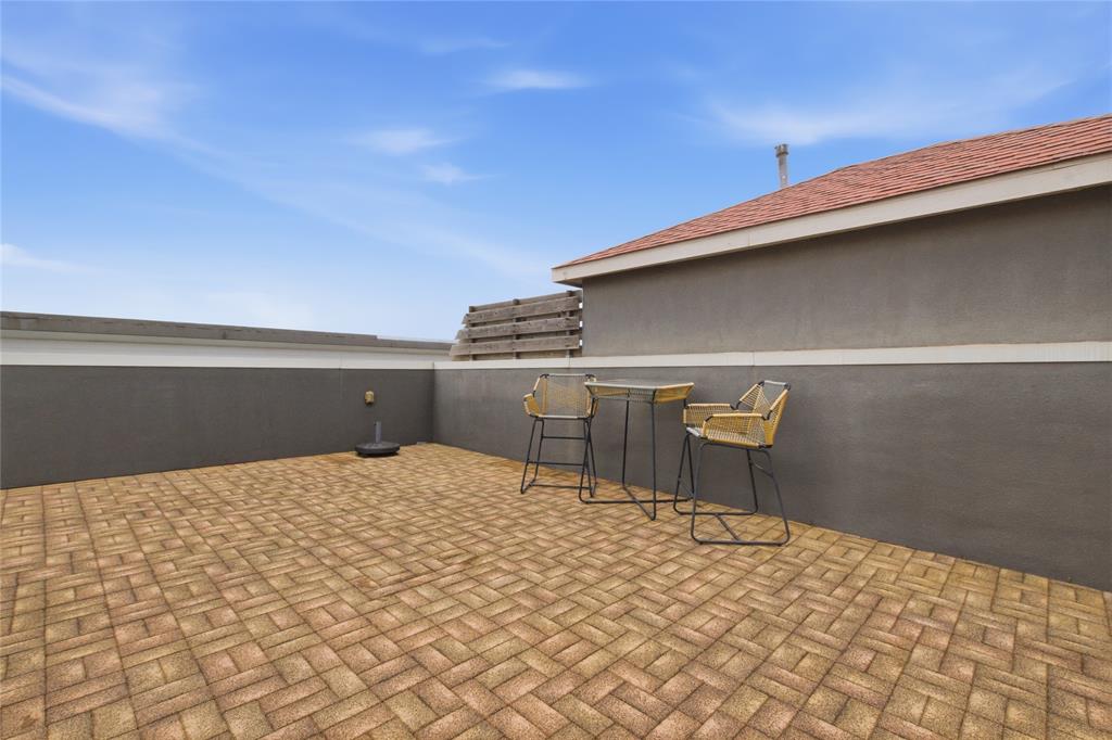 Lexington Place - Residential