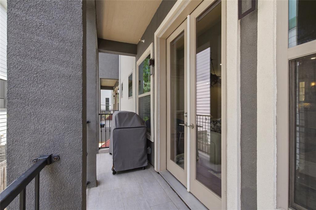 Lexington Place - Residential