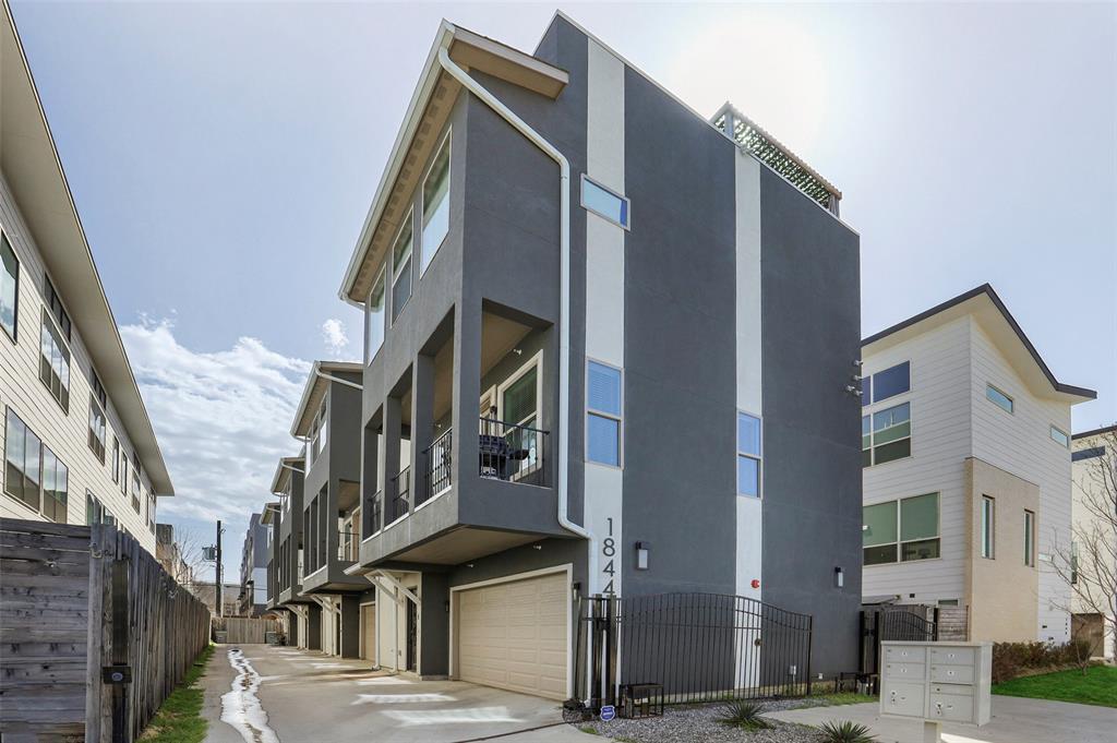 Lexington Place - Residential