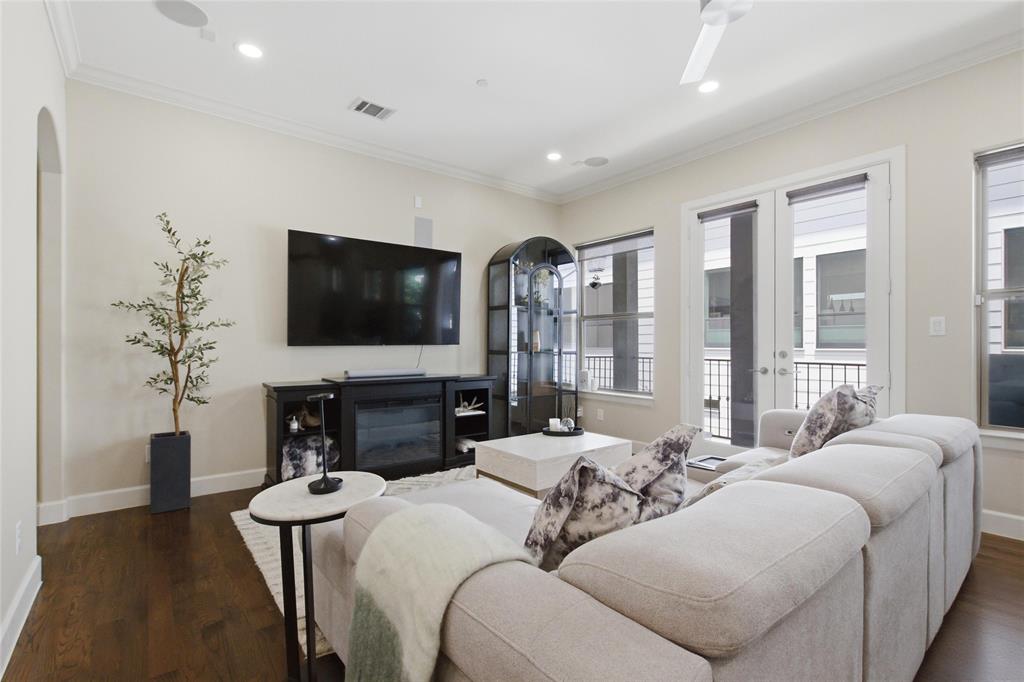 Lexington Place - Residential