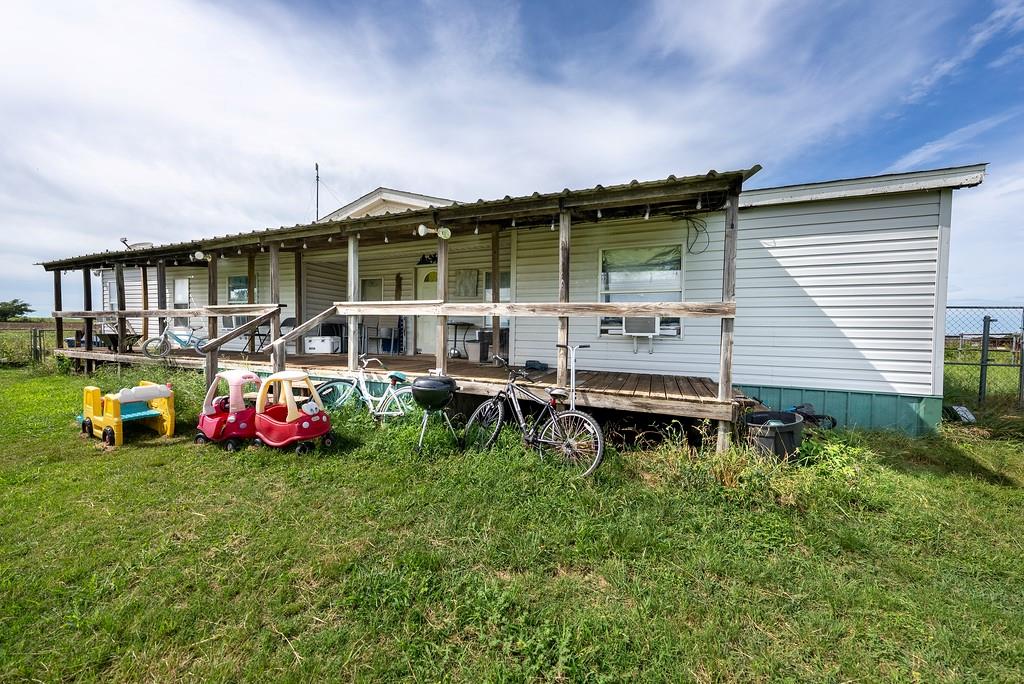 A0991 PERRY J H; & MH - Residential