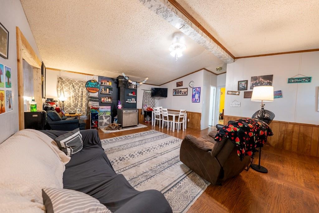 A0991 PERRY J H; & MH - Residential