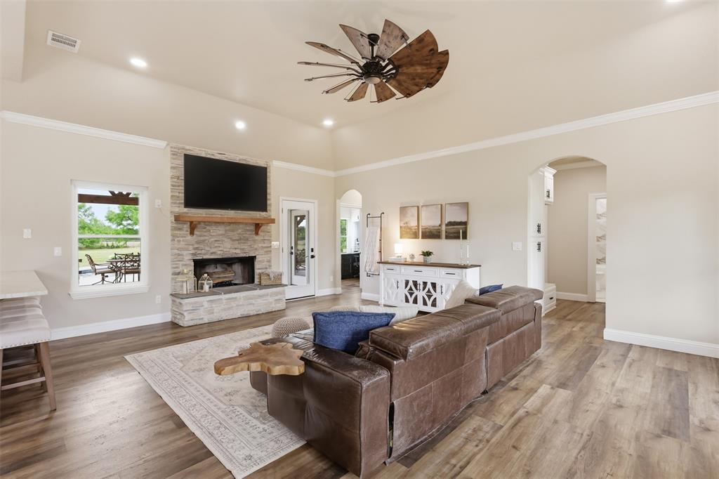LAKERIDGE FARMS - Residential