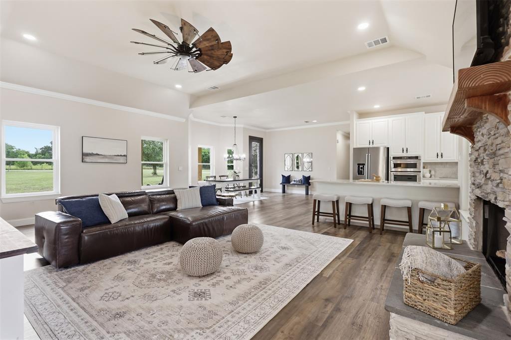 LAKERIDGE FARMS - Residential