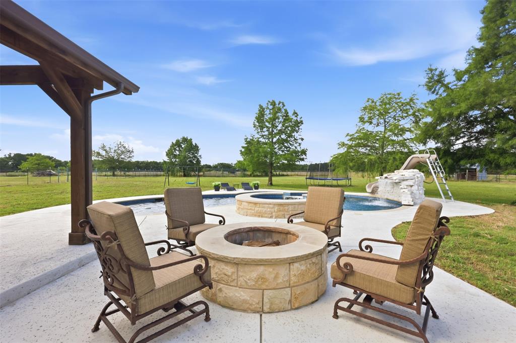 LAKERIDGE FARMS - Residential