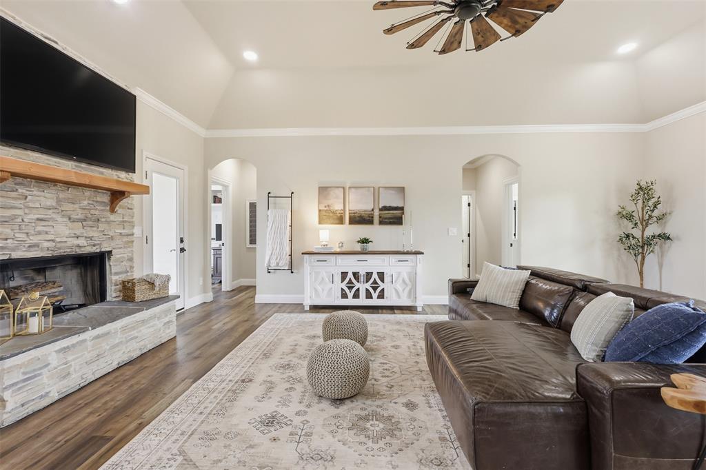 LAKERIDGE FARMS - Residential