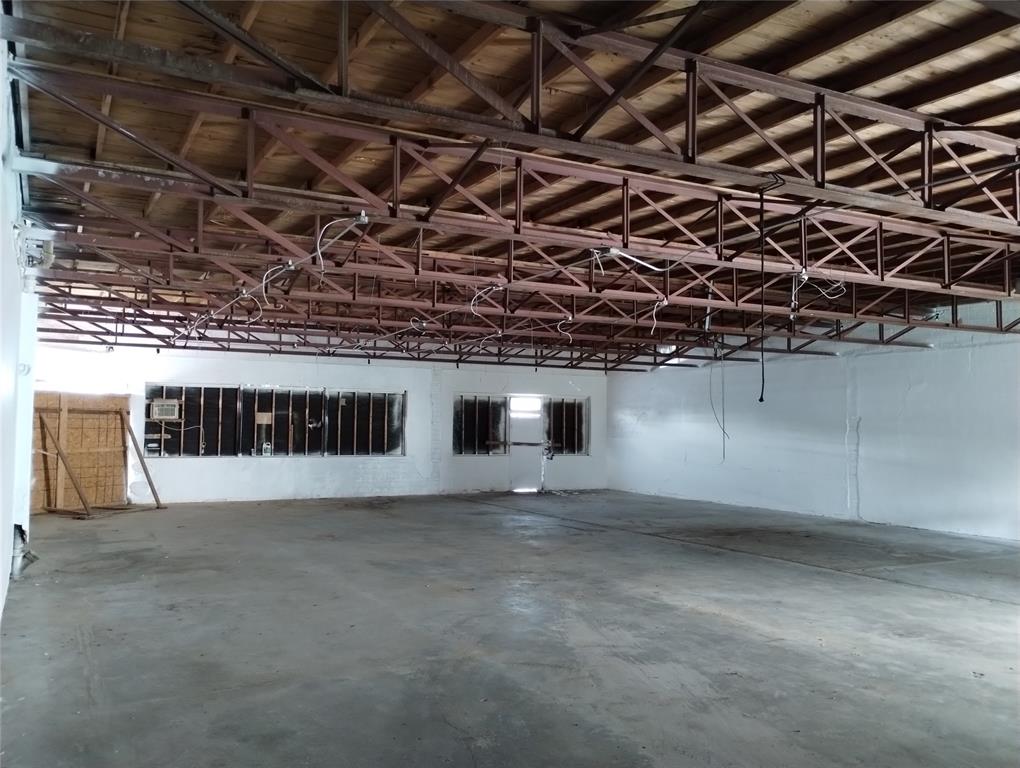 Urbandale 01 - Commercial Sale