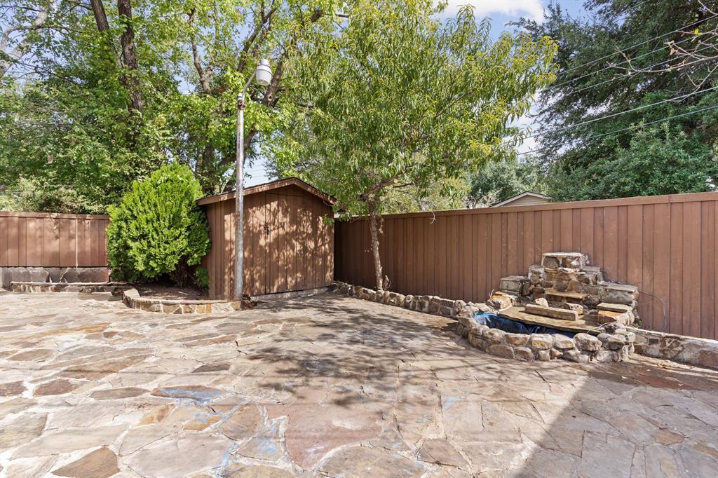 Ridgewood Park 02 - Residential Lease
