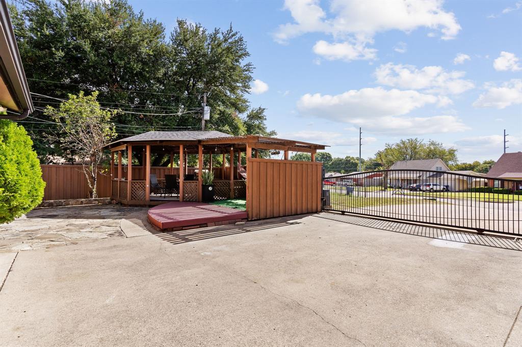 Ridgewood Park 02 - Residential Lease
