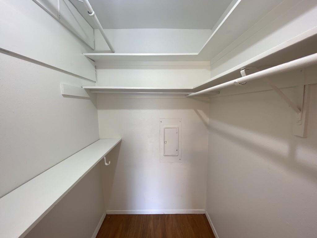 Club - Residential Lease