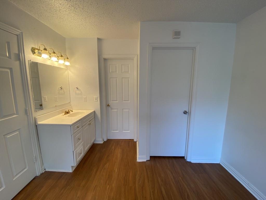 Club - Residential Lease