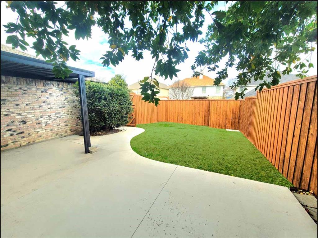 Seville Add Of The Highlands Ph III & IV - Residential Lease