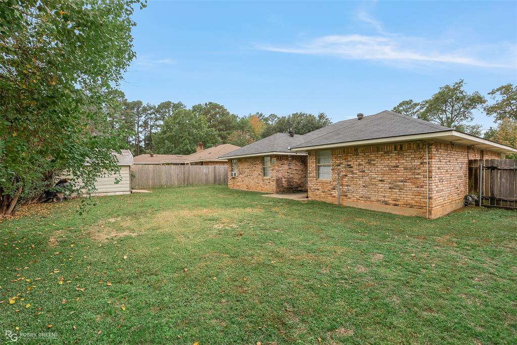 Dogwood Park 18 - Residential