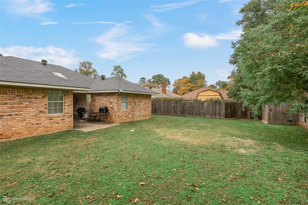 Dogwood Park 18 - Residential
