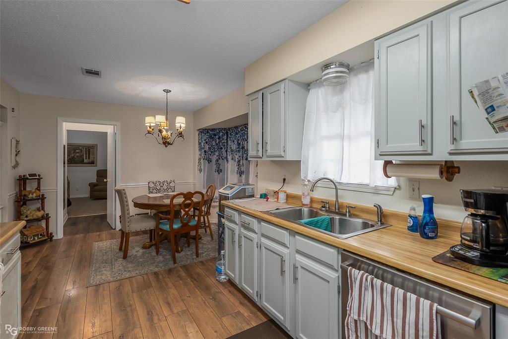 Dogwood Park 18 - Residential