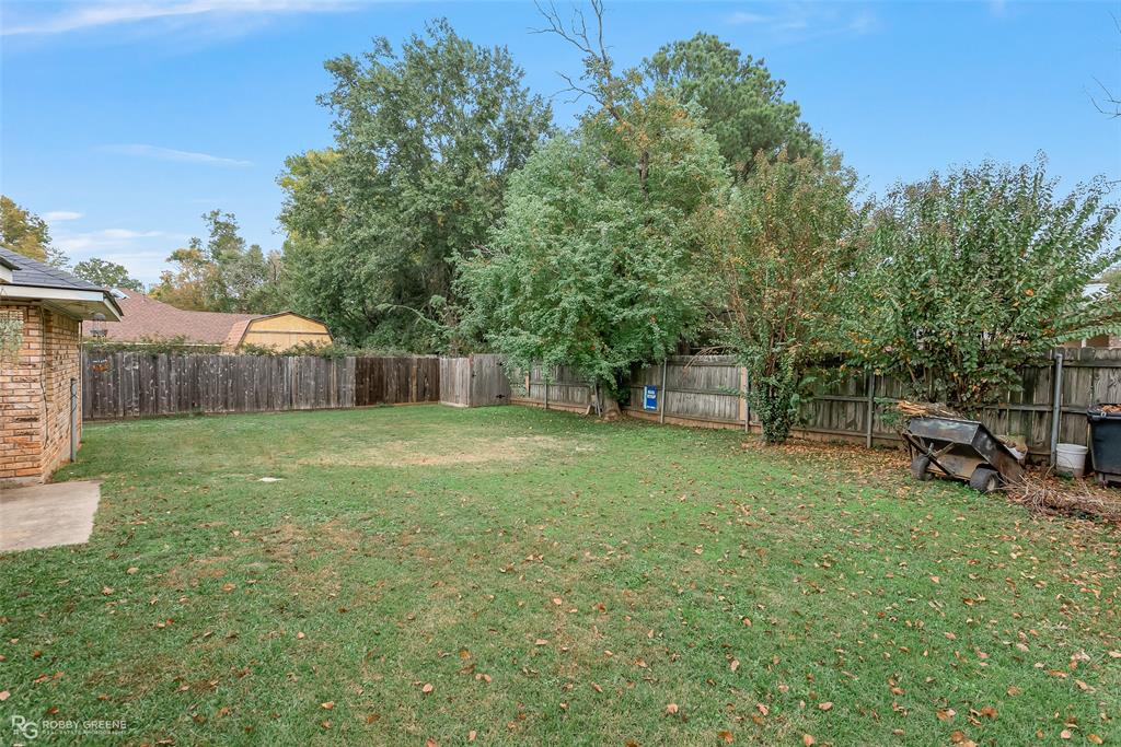 Dogwood Park 18 - Residential