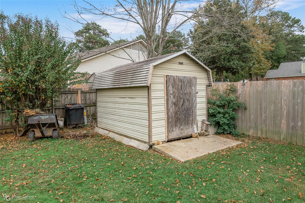 Dogwood Park 18 - Residential
