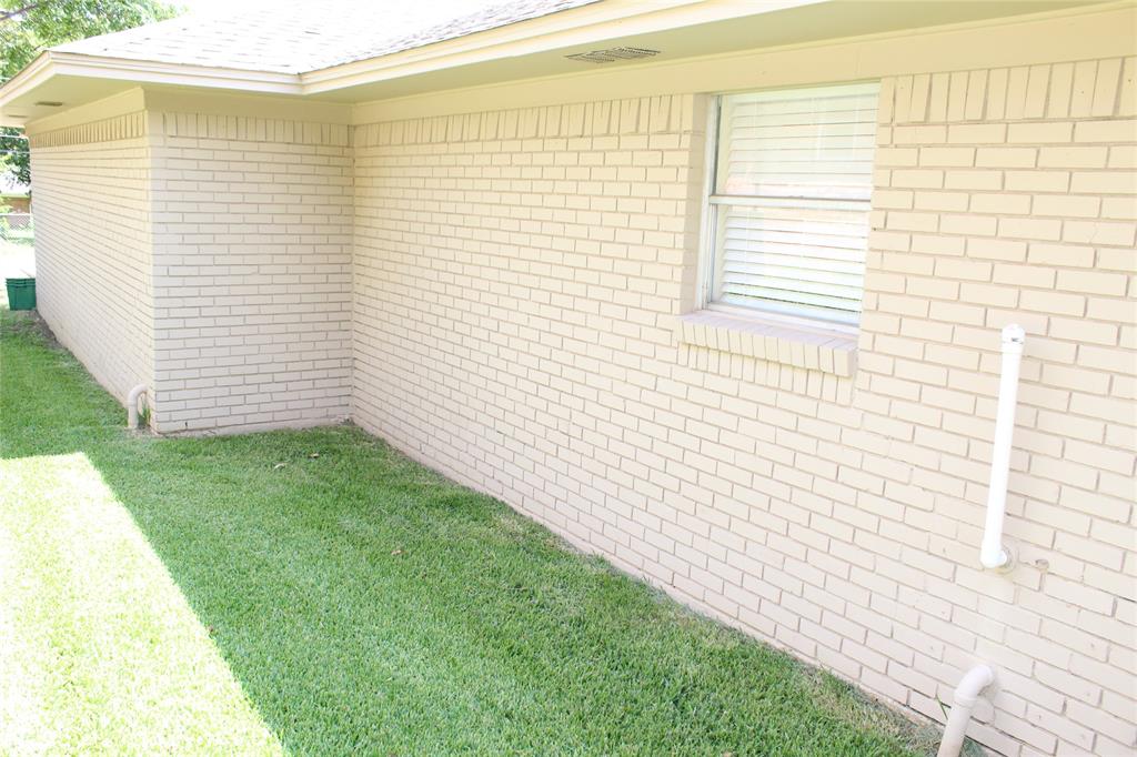 International Estates - Residential Lease
