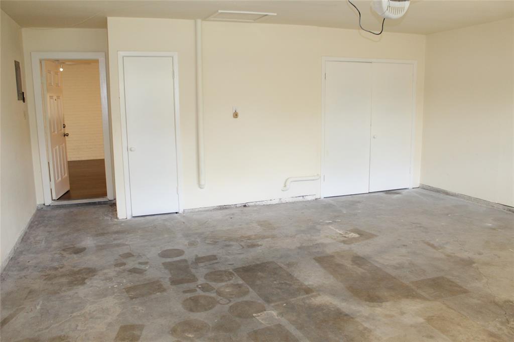 International Estates - Residential Lease