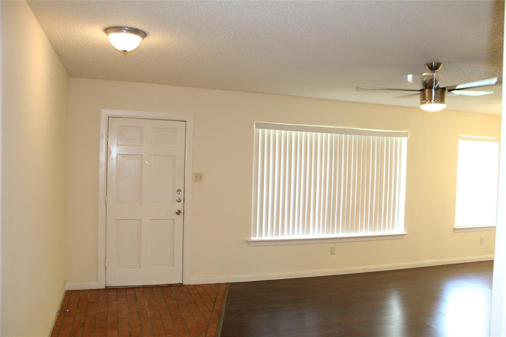International Estates - Residential Lease