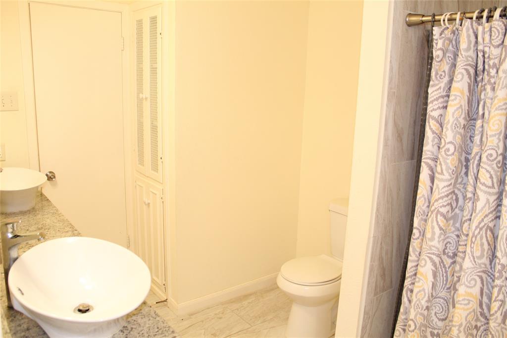 International Estates - Residential Lease