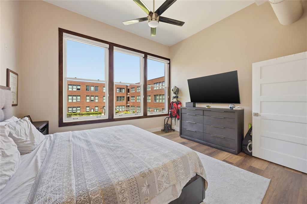 Live Oak Lofts Condo - Residential