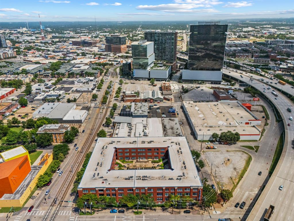 Live Oak Lofts Condo - Residential