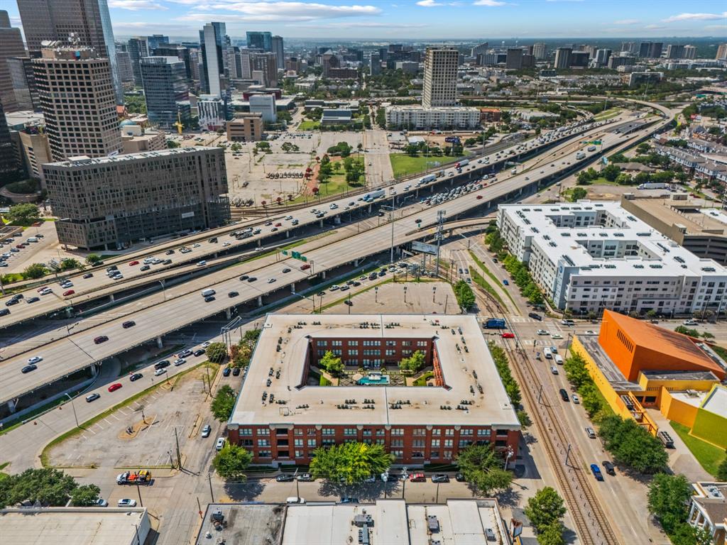 Live Oak Lofts Condo - Residential
