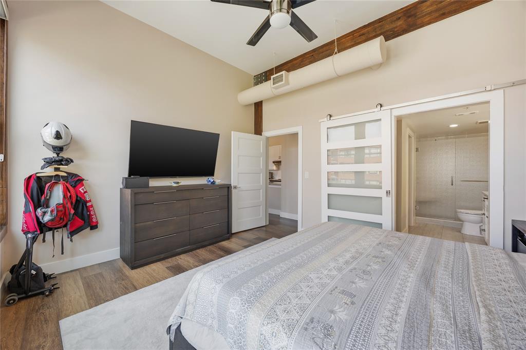 Live Oak Lofts Condo - Residential