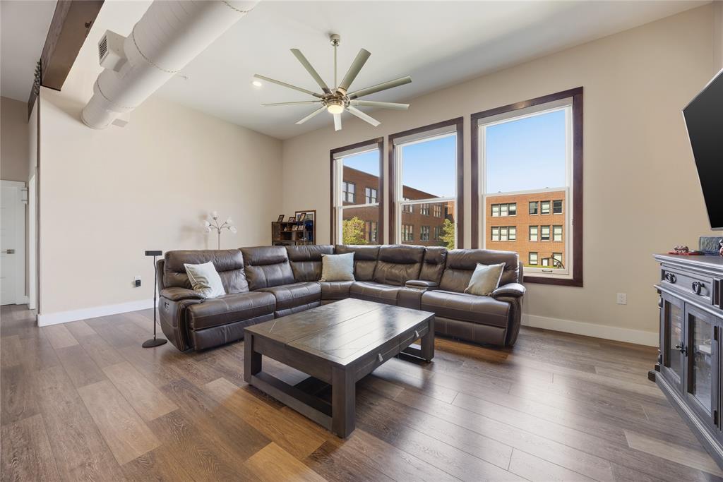 Live Oak Lofts Condo - Residential