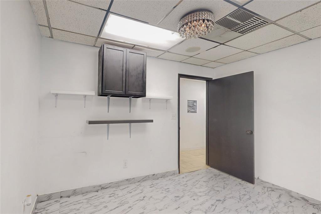 Pecan Oaks Sc Beltline-Guthrie - Commercial Lease