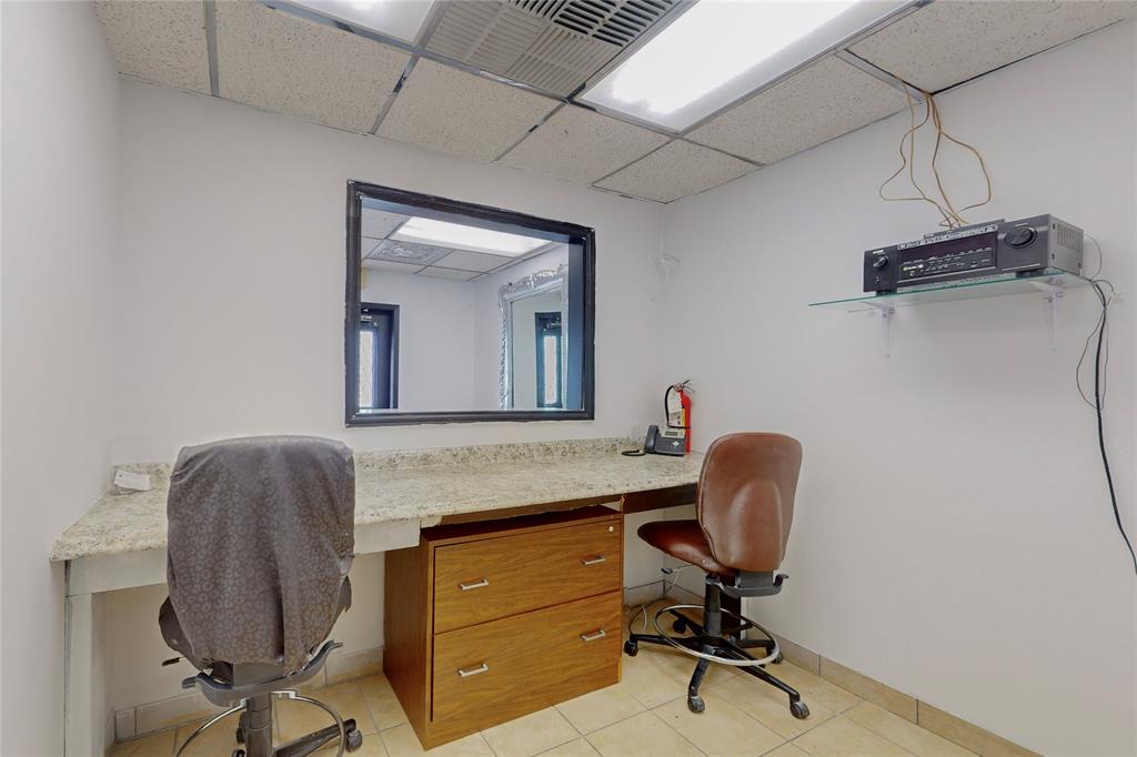 Pecan Oaks Sc Beltline-Guthrie - Commercial Lease
