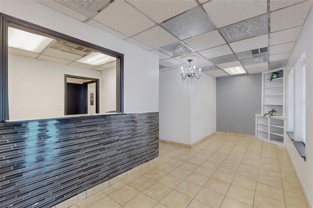 Pecan Oaks Sc Beltline-Guthrie - Commercial Lease