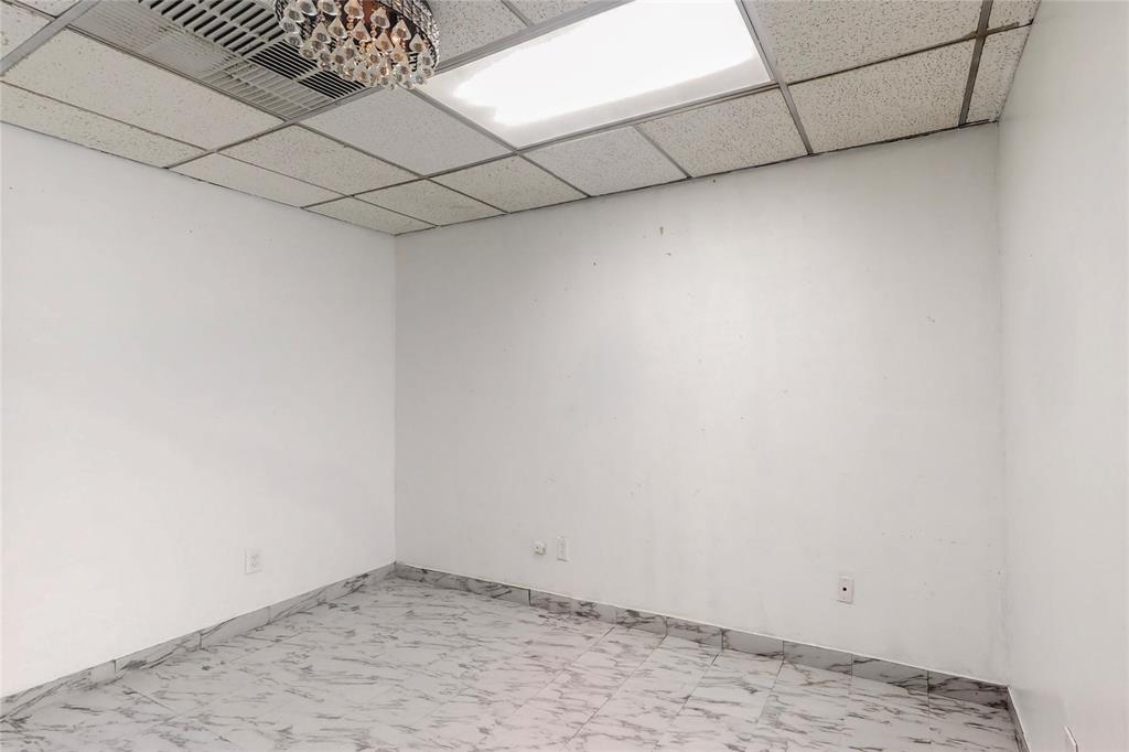 Pecan Oaks Sc Beltline-Guthrie - Commercial Lease