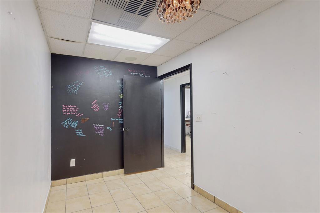 Pecan Oaks Sc Beltline-Guthrie - Commercial Lease