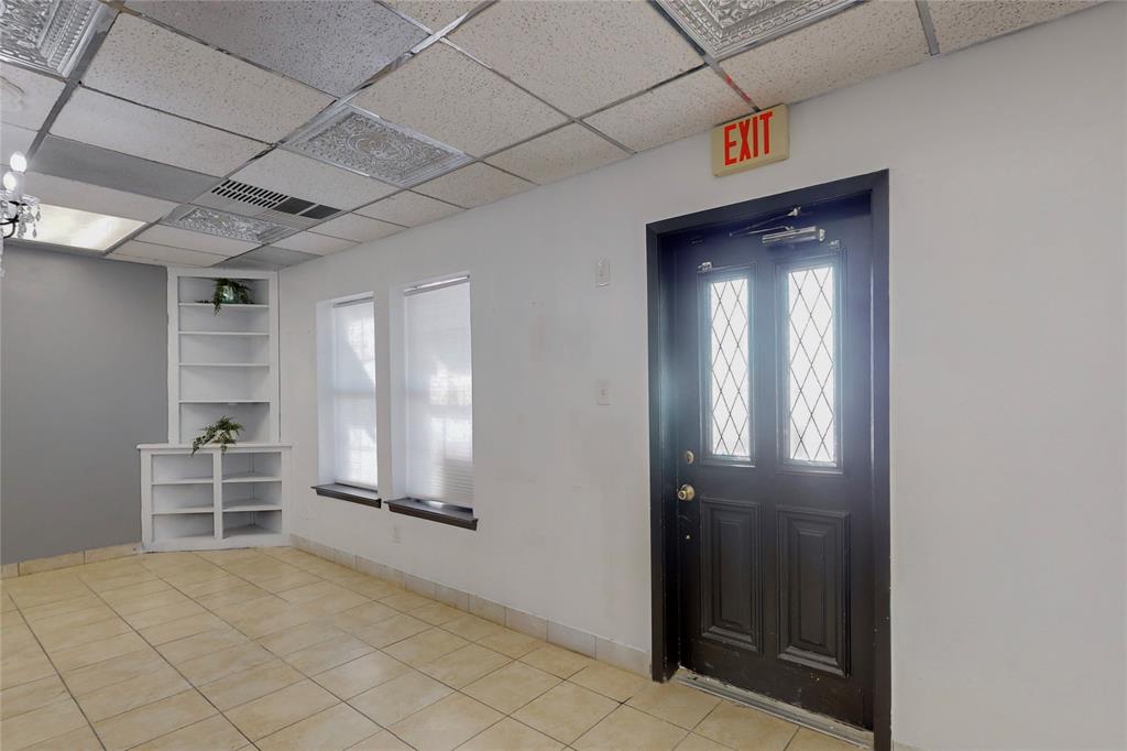 Pecan Oaks Sc Beltline-Guthrie - Commercial Lease