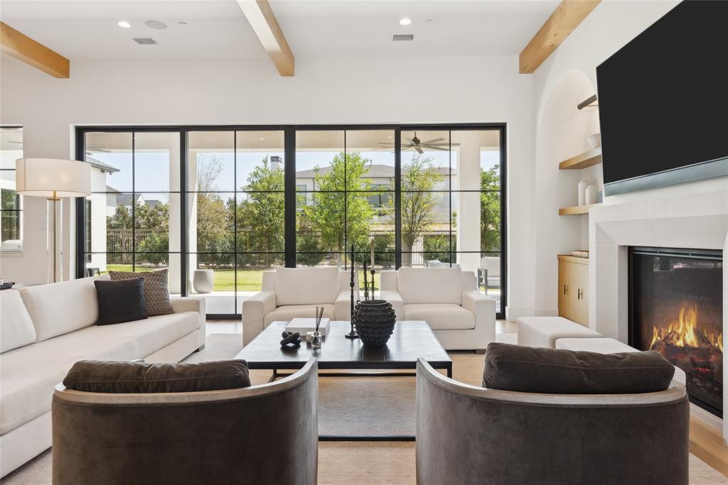 The Hills Of Kingswood - Residential
