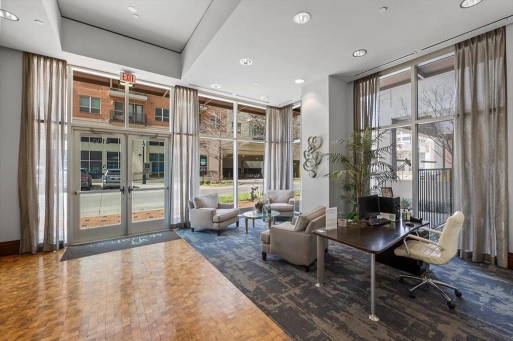 One Museum Place Residence Con - Residential