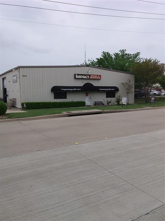Grapevine Indust Park - Commercial Lease