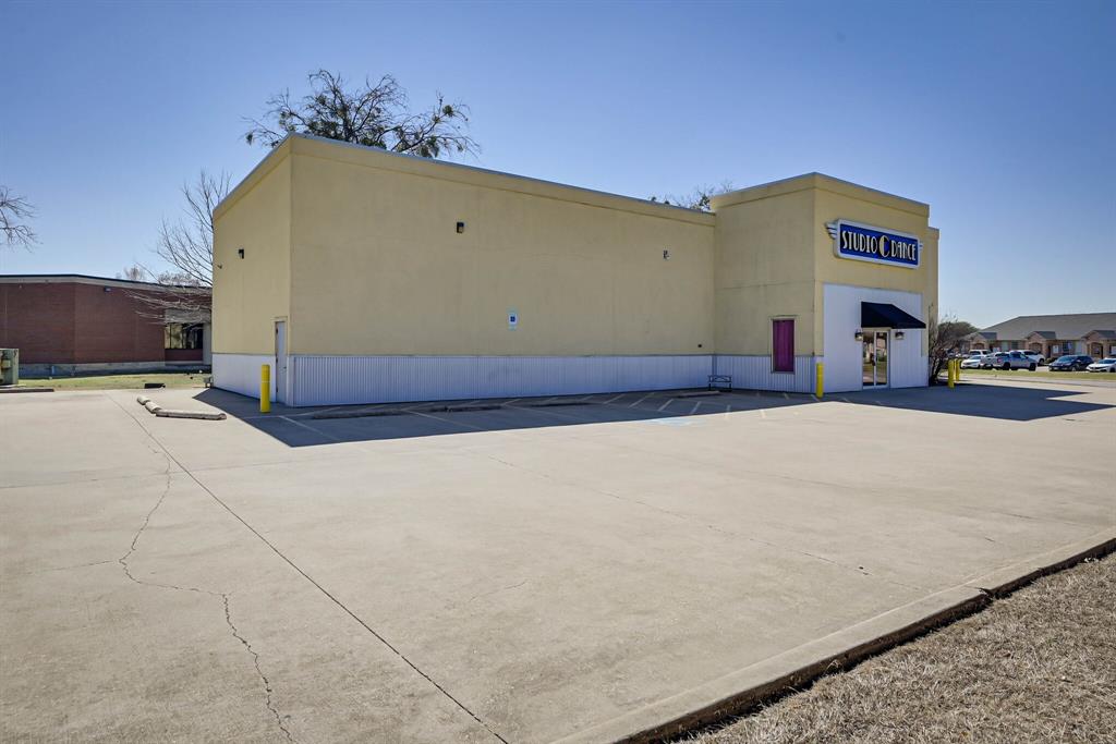 Wilshire Square Add - Commercial Sale