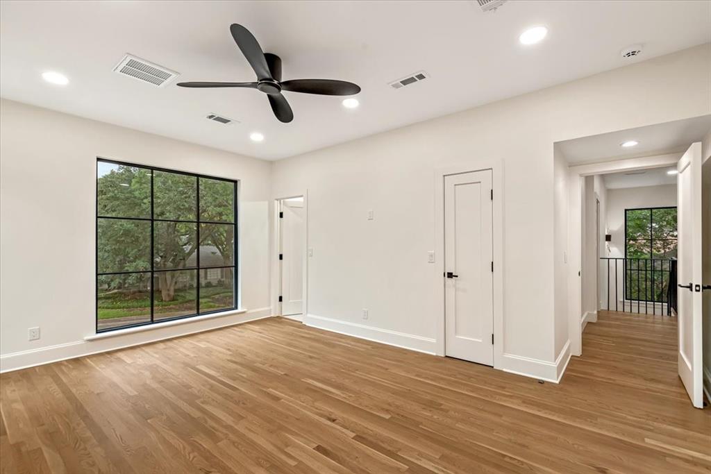 Versailles Pkwy Rev - Residential