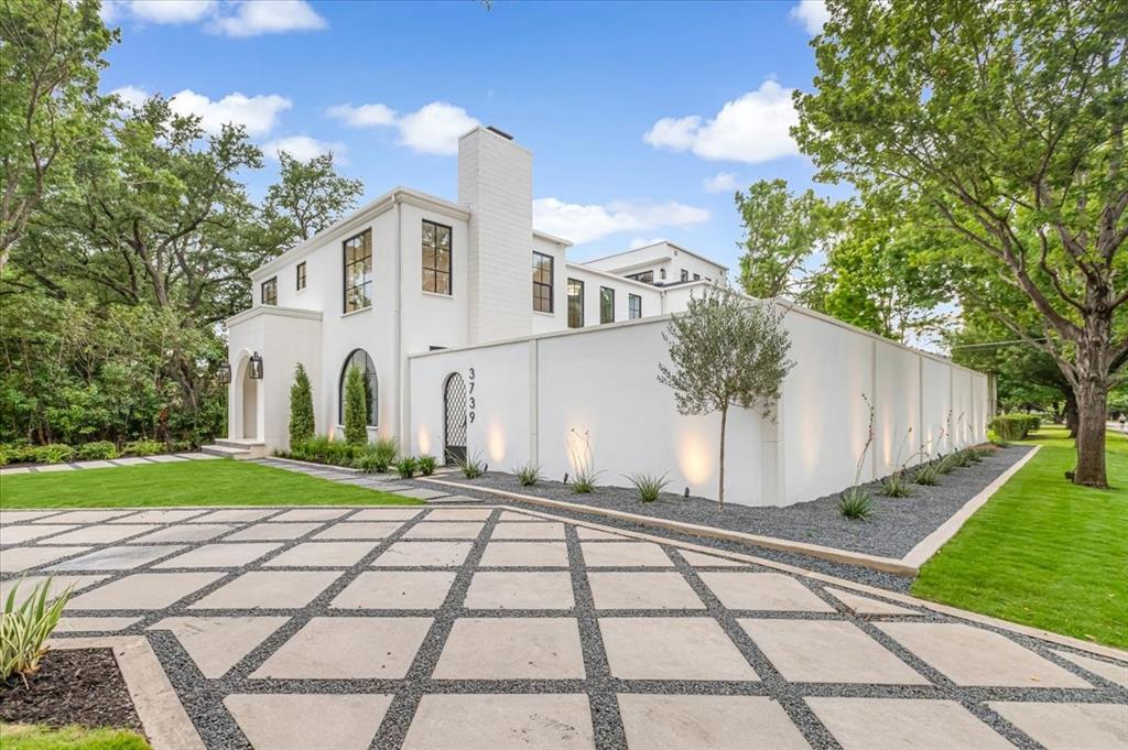 Versailles Pkwy Rev - Residential