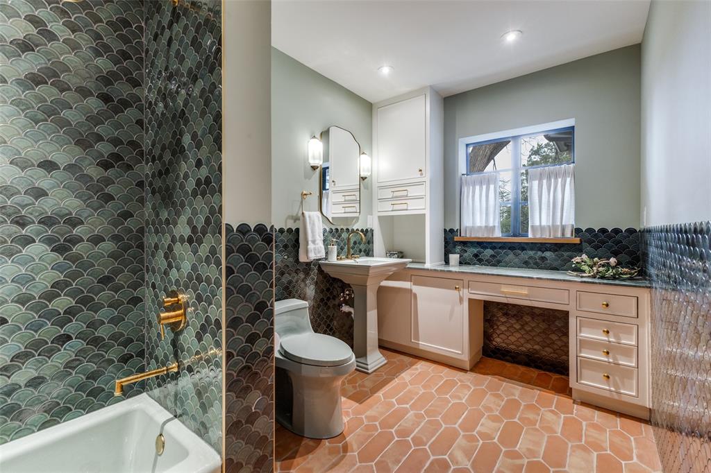Forest Hills - Residential